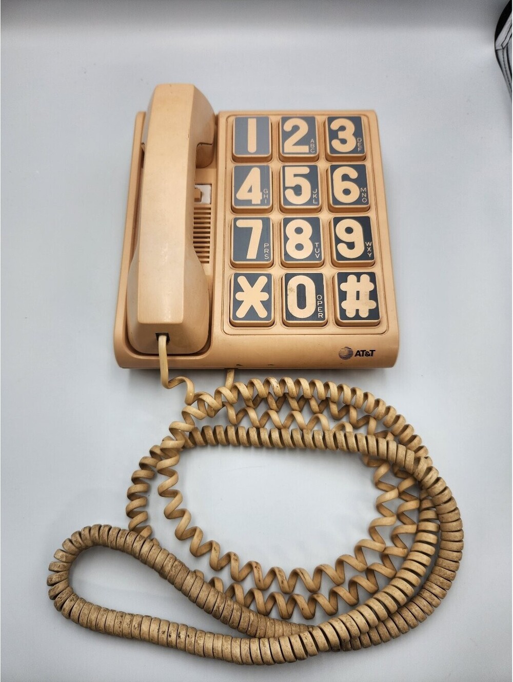 Vintage AT&T PL3004 Corded Telephone Beige Push Button Wall/Desk Phone 1989 P3